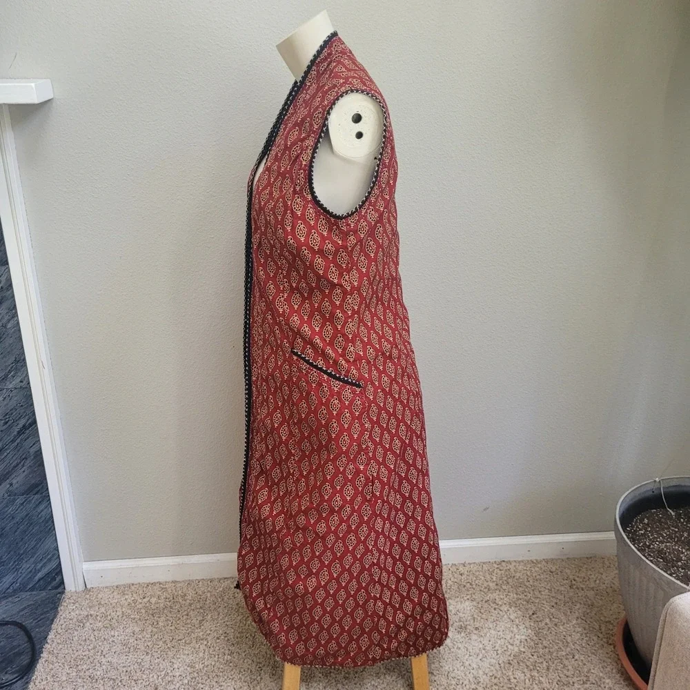 Orvis Long Vest Duster Red Paisley Hippie Boho  Medium Embroidery